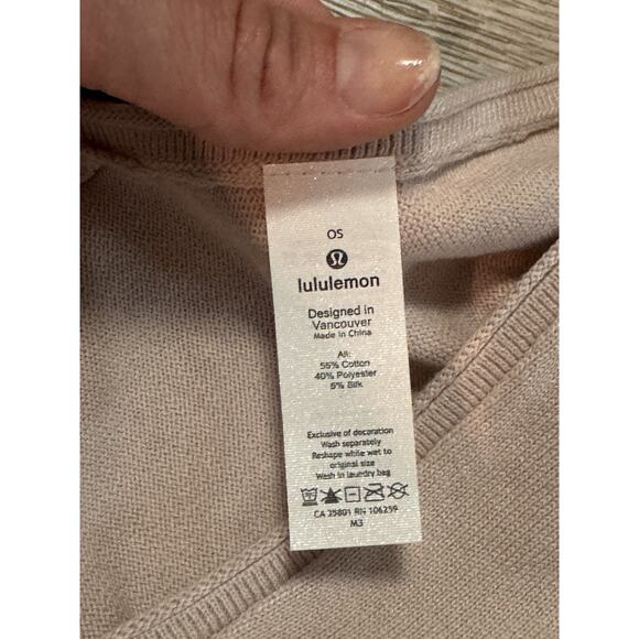 Lululemon Free To Coast Wrap EUC One Size Pink Bliss Shawl Cotton Silk Blend - Picture 4 of 7